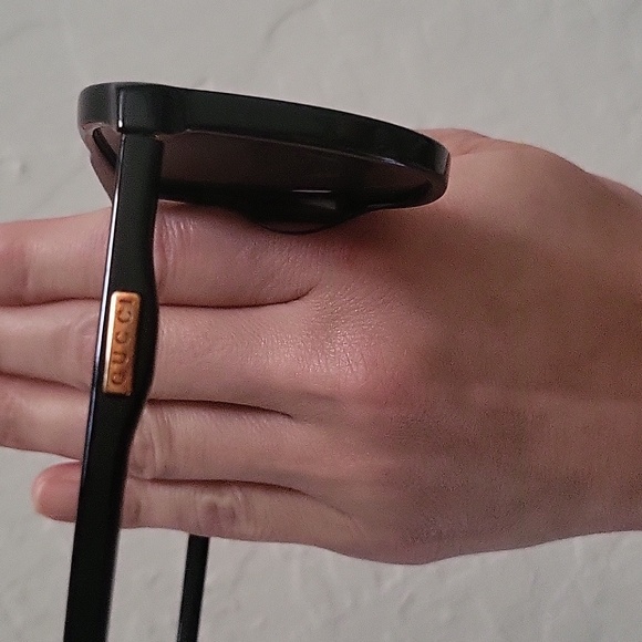 Sunglasses - Picture 4 of 7